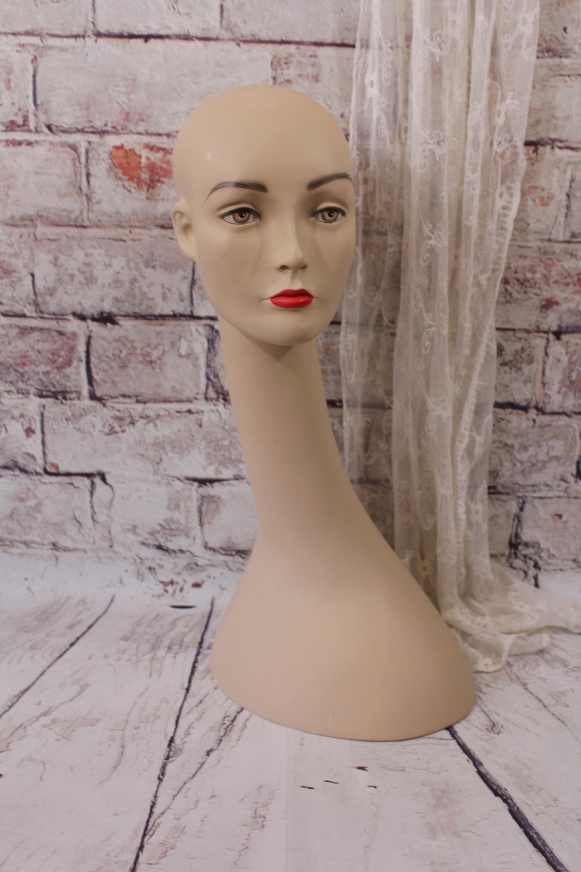 店舗用品 Old Head Mannequin. Vintage Swan Neck Mannequin Head: Hard Plastic Wig & Hat Display