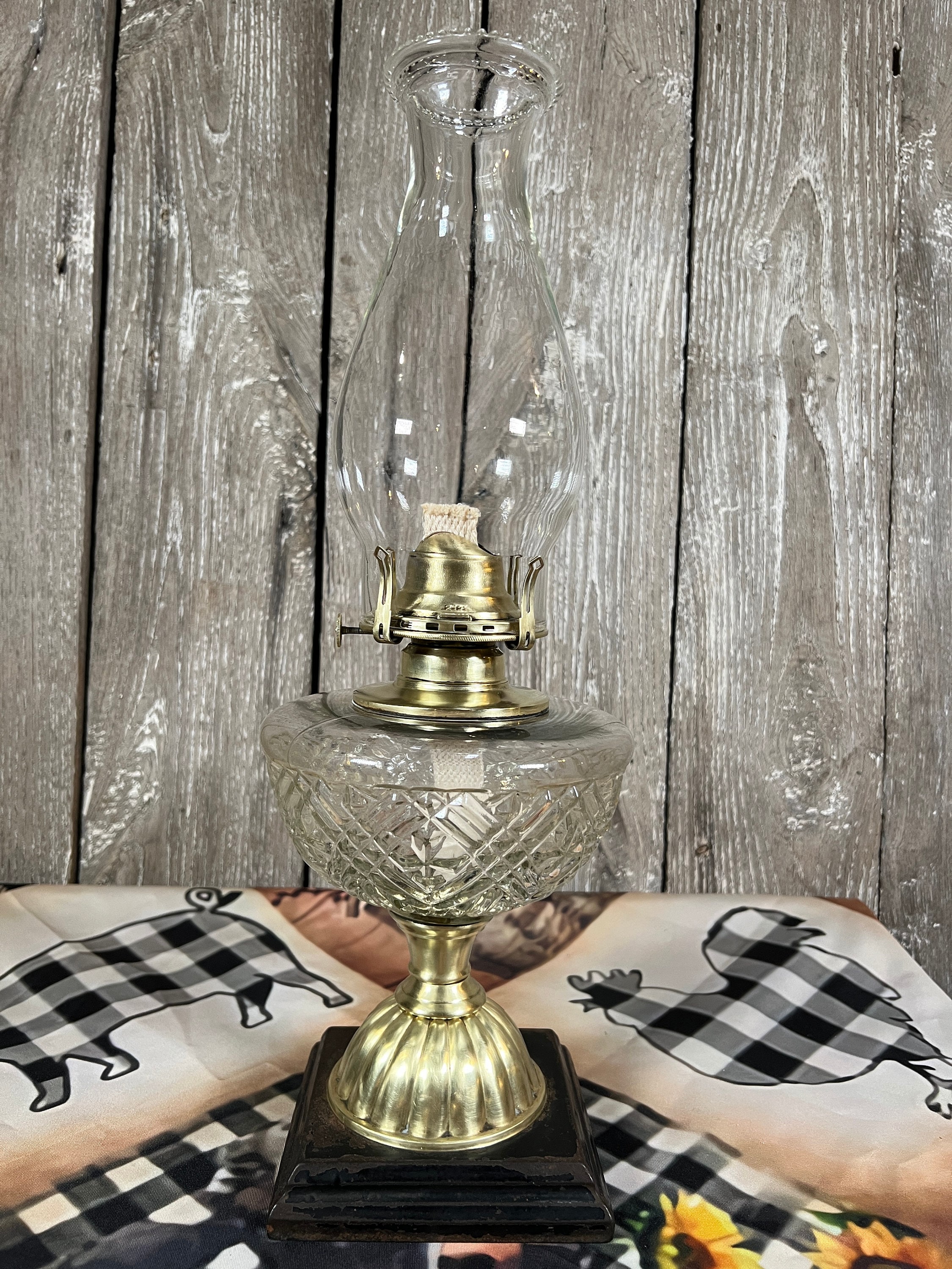 Scovill mfg outlet co oil lamps