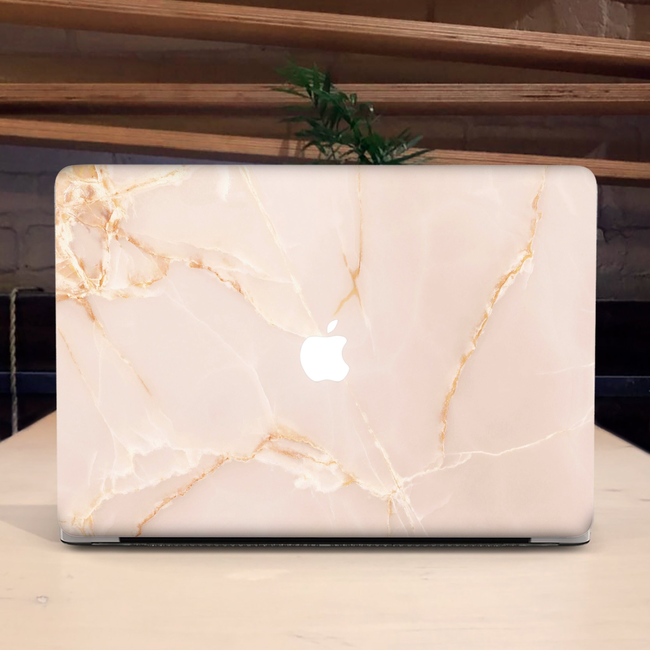 pink marble macbook pro case