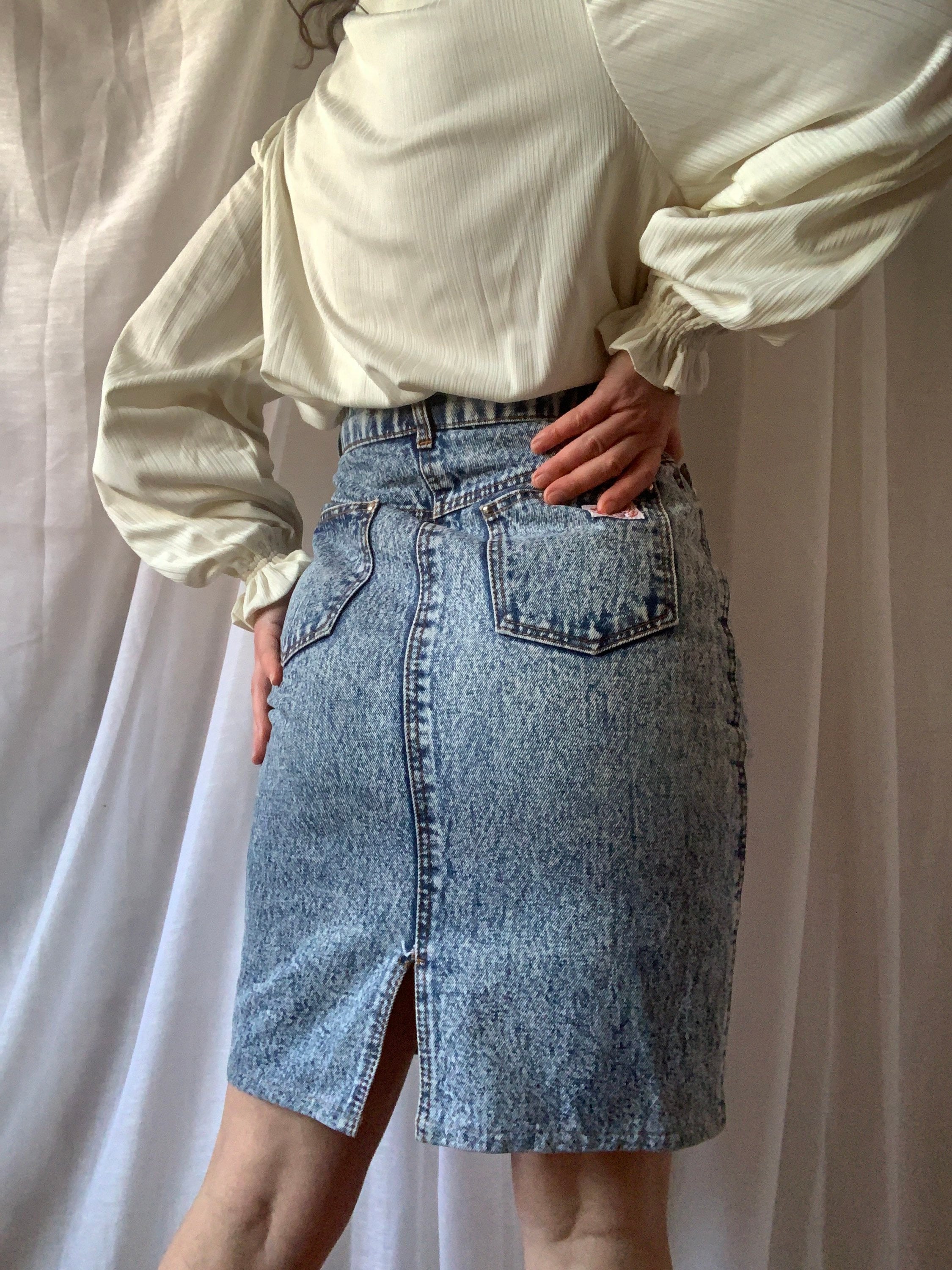 【Anyone more】Emoji Washing Denim Pants Skirt mediumwashdenimjeandistressedm