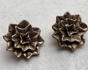 1980s Declaración Ear Clips, Metal Flower Ear Clips, Brutalist Ear Clips