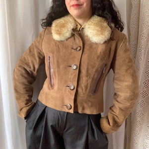 60s 70s  Suede Crop Jacket | Size S | Sheep Skin Collar | Penny Lane Jacket