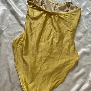 Costume da bagno intero vintage anni '80 anni '90 GOTTEX Golden Bustier Costume intero corsetto giallo raccolto immagine 3