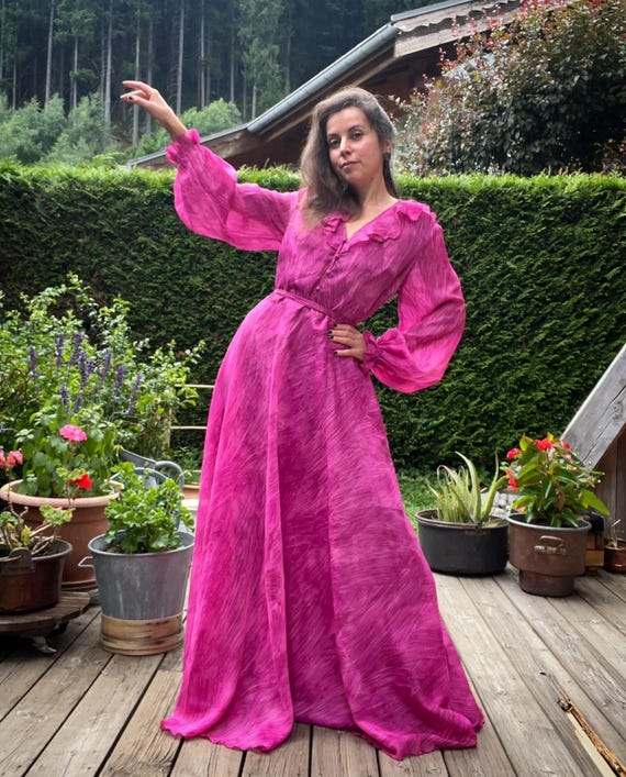 Vintage 1970s Magenta Pink Maxi Dress - Size Large Vintage 1970s Magenta Pink Maxi Dress - Size Large