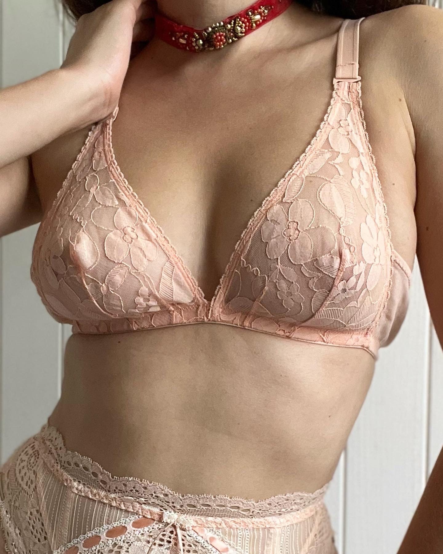 French 70s Peach Lace Bralette LEJABY Nude Triangle Bra Size
