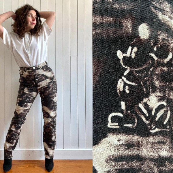 vintage années 1990 Stretch Jeans DISNEY MICKEY MOUSE Motif Pantalon Taille Haute Ernest Le Gamin fabriqué en France Taille Moyenne.