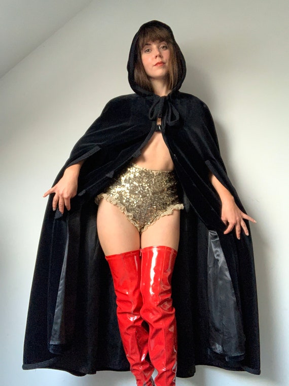1970s Black VELVET Cape, Vintage Cloak, Velvet Man