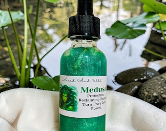 Aceite corporal Medusa, protección, glamour, empoderamiento, aceite corporal perfumado, aceite de intención, bruja, brujería, pagano, perfume, spray corporal