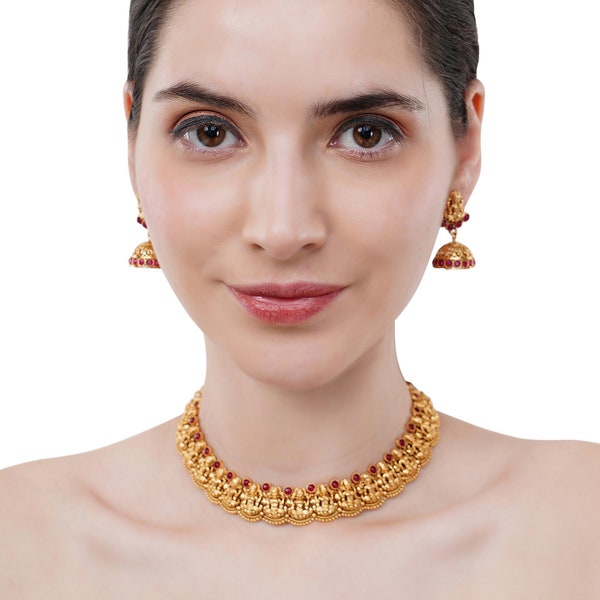 Gold Choker Necklace /Traditional Choker Set with Kemp Stones in Goddess Lakshmi Design /Bridesmaids necklace/Jhumka earrings Maang Tikka