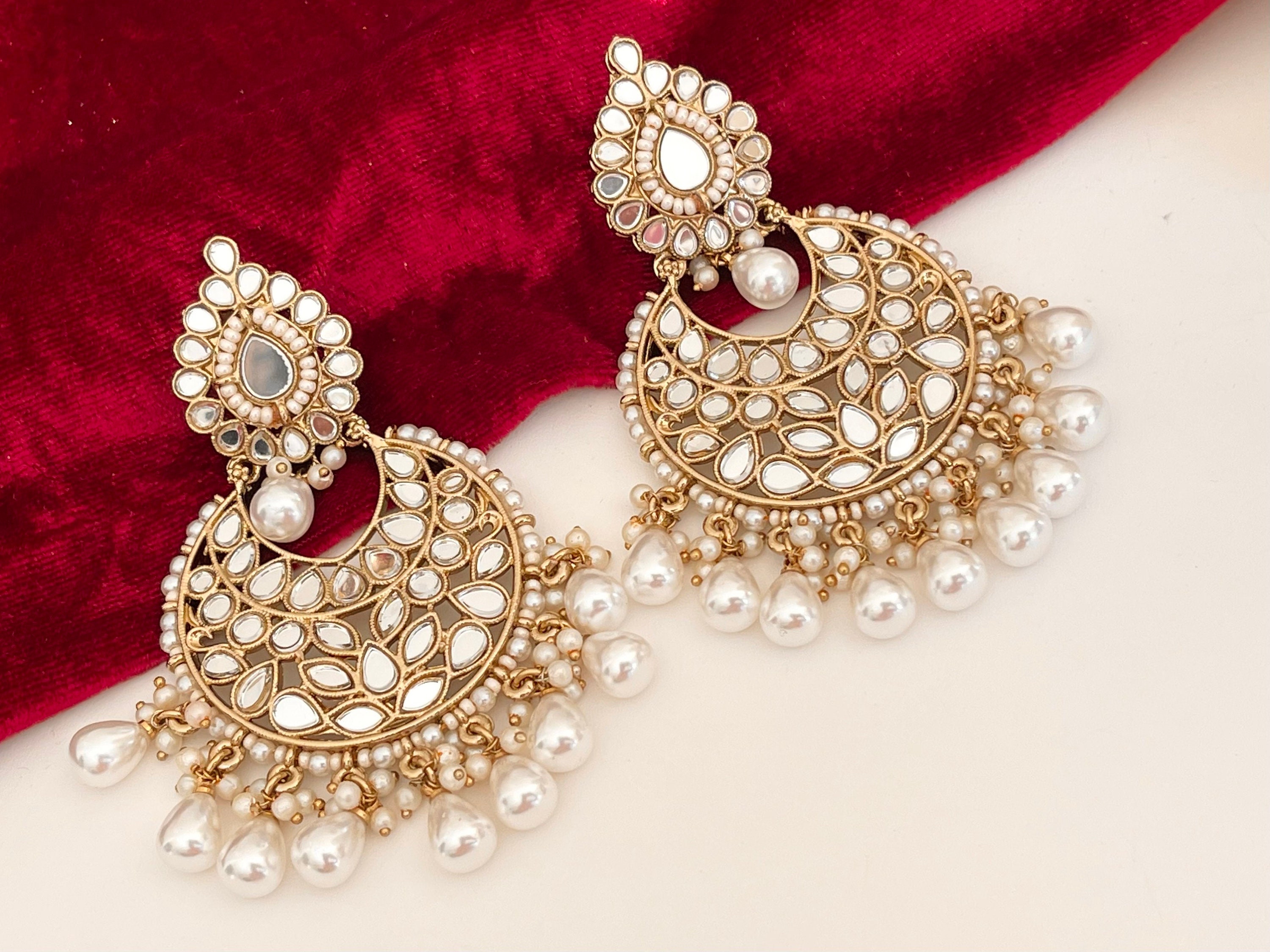 Jodha Akbar Bridal Polki Kundan Statement Set (Necklace, Earrings &  Maangtika)