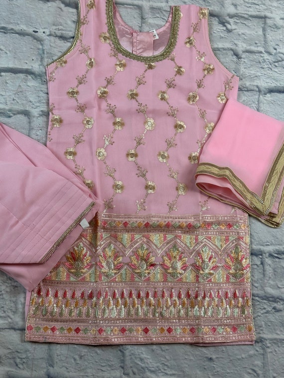 Little girl punjabi salwar suit sales
