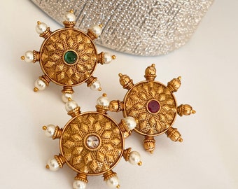 Elegant Exquisite Timeless Antique Gold Stud Earrings /Look Like real Gold Earrings/Stud Earrings/ Indian earrings/Kundan Earrings