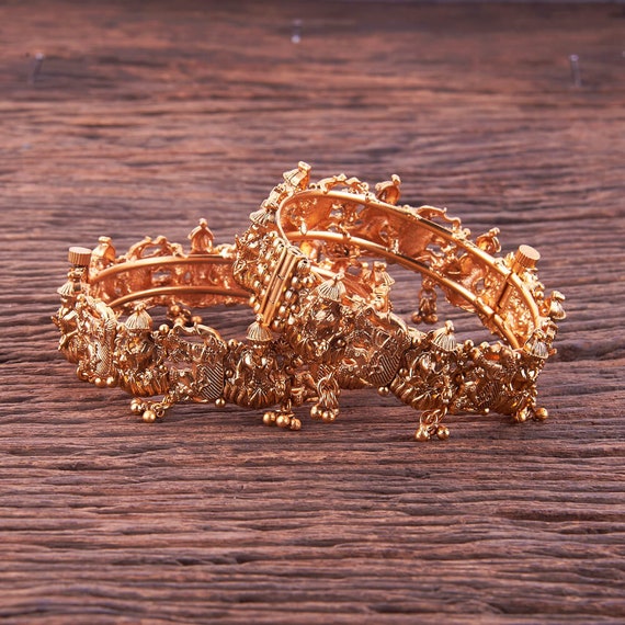 Antique lakshmi deals bangles