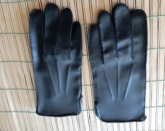 Men's Leather Like Gloves, Black Stitched Detail Pile Lined Winter Fashion Wear