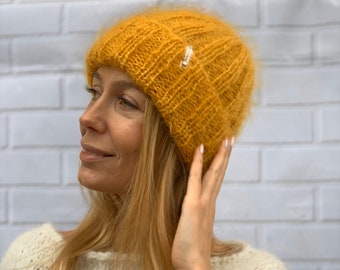 Mohair HAT, Chapeau femme, Bonnet d’hiver, Bonnet tricoté à la main, Chapeau moelleux Chaud, 100% fait à la main