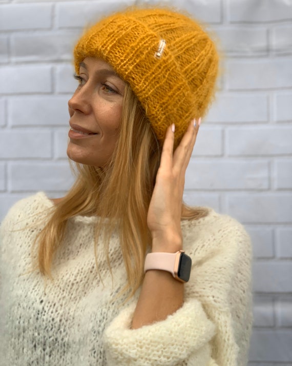 Women\'s Handknitted Warm Hat , genuine mohear yarn from France Handknitted Warm Merino Wool Hat – Anlusso main image 4