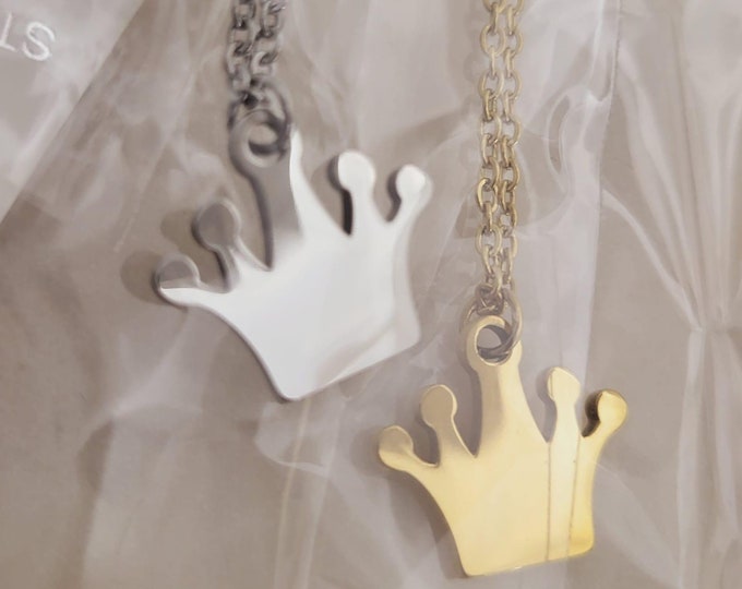 Queen CROWN Pendant blank for Laser Engraving.