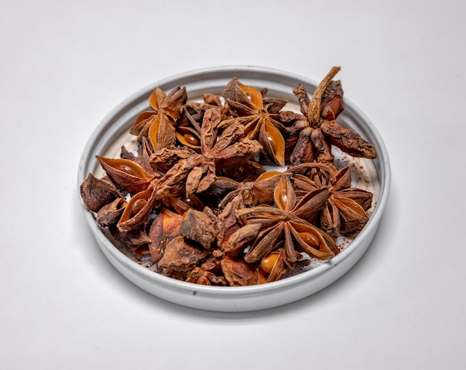 Organic Star Anise (Pimpinella anísum)