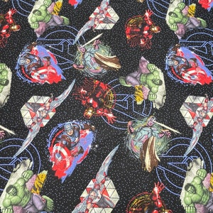 Tessuto di cotone Marvel Avengers Ironman Thor Capitan America Hulk Supereroi CP62839 Badges Springs Tessuto per trapunte di qualità creativa