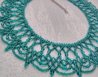 Emerald green or white festive lace necklace made of Czech beads and glass crystal, gift for her, crochet wedding bridemaid collar