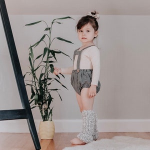Baby suspender shorts