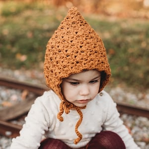 Crochet Lace Pixie Bonnet: Vintage Inspired Baby Photo Prop