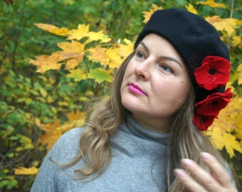 Handmade beret, Felted hats, Spring hat, Beret with flowers, black beret from wool