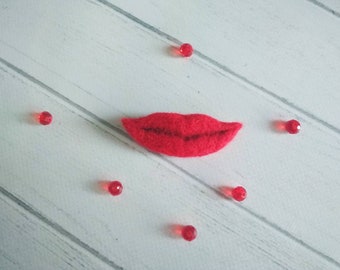 Felted brooch, felted small red brooch, Red lips, wool kiss, brooch, felted wool brooches