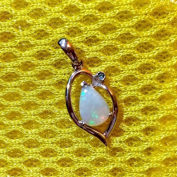 28% OFF Use-Coupon-XMAS25OFF-925 Silver Pendant-Natural OPAL PEAR 6x8mm Pretty-Rich-Fire-Wonderful Design-Rainbow Color-Free Shipping