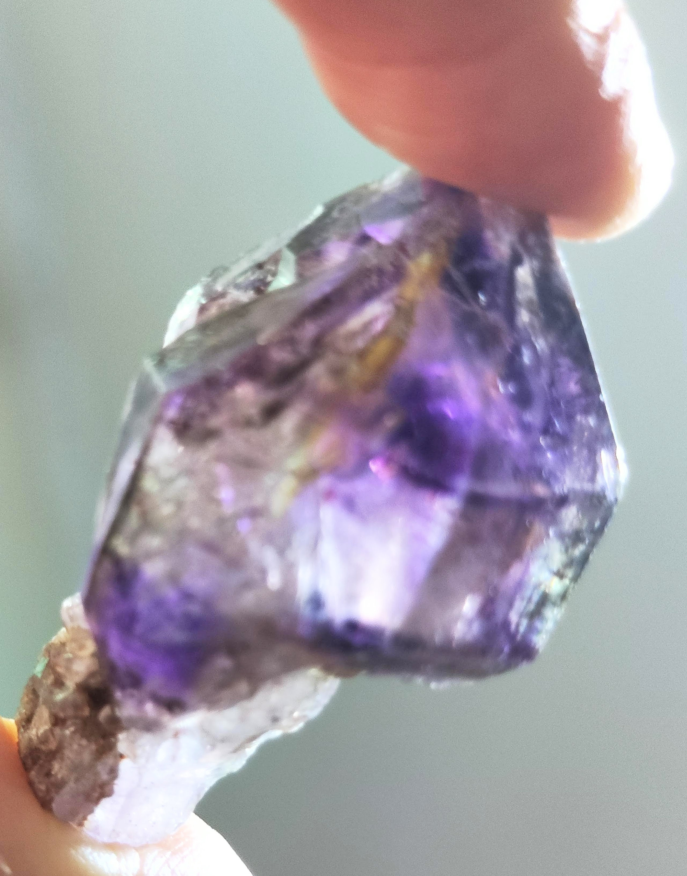 36グラム-優れたスーパーセブン原石ポイントシェイプ-45 x 28 x 26 cm