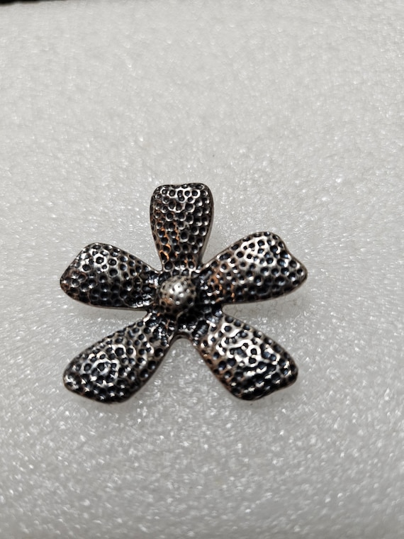 Sterling Silpada flower pendant