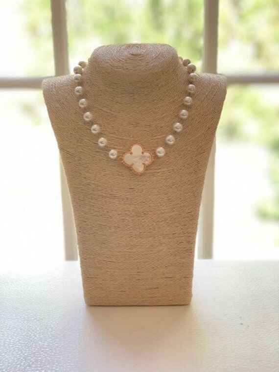 Georgia Pearl Single Clover Necklace 