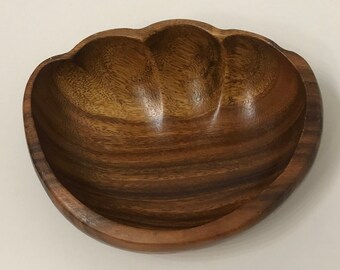 Tazón de madera de pod de mono genuino / tallado a mano en Filipinas / Vintage handmade Bowl / Cuenco decorativo en forma de concha / madera de monocasco natural