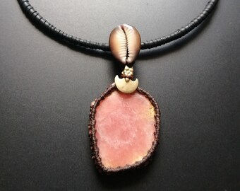Rubber Choker with Beautiful Pink Inca Rhodrochrosite Stone- Cawry- Goddess Jewelry- Macrame Jewelry- Slow Fashion- Boho Jewelry- One Piece