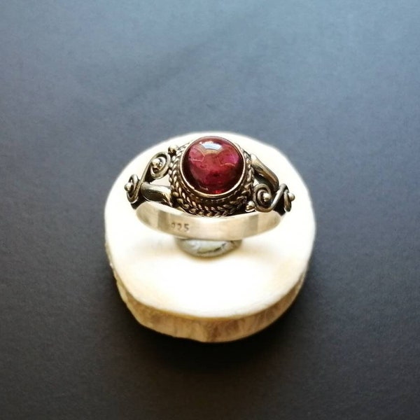 925 Silver Ring with Beautiful Garnet Stone- Size 54- 55- 56- Boho Jewelry- Tribal Fusion- Silversmith- Slow Fashion- Goddess-New Collection