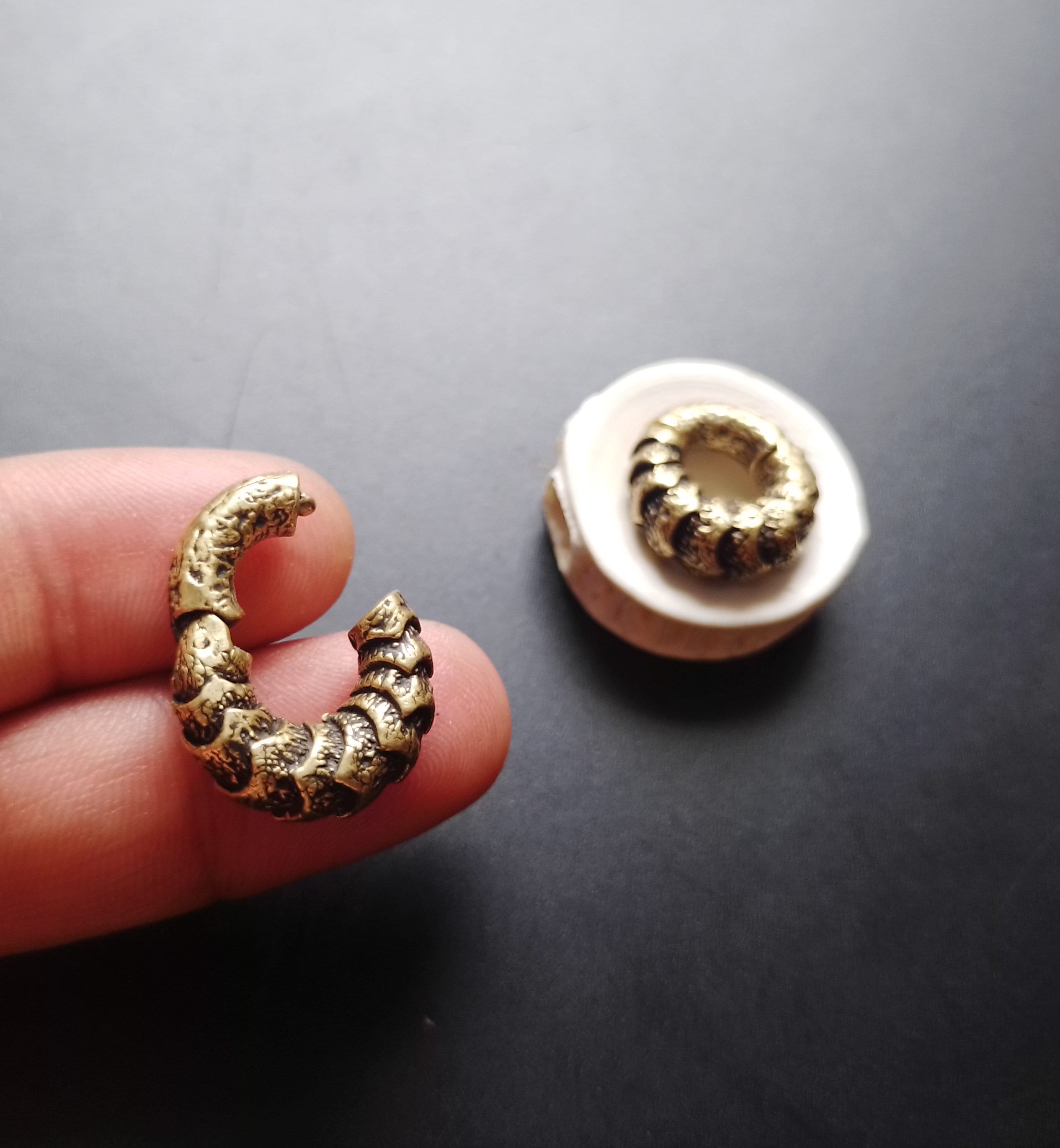 Croco Scale Brass Ear Weights- 4mm- 6ga- Ear Expanders- Unisex- Stretch ...