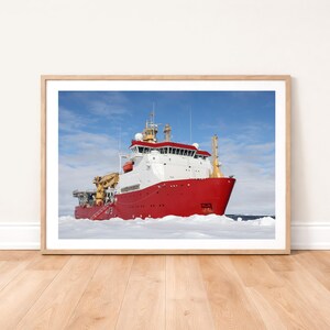 HMS Protector ijspatrouilleschip fotoafdruk: Royal Navy oorlogsschip fotografie kunst aan de muur