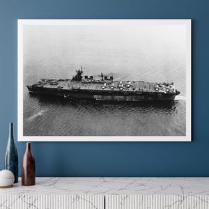 USS Independence (CVL-22) Independence Class aircraft carrier | Photo Print | Military | US Navy | Wall Art | Decor | Photograph | Warship