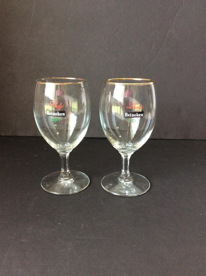 Set of 2 Vintage Heineken Lady Stemmed Beer Glasses VintageFindsFound bild 2