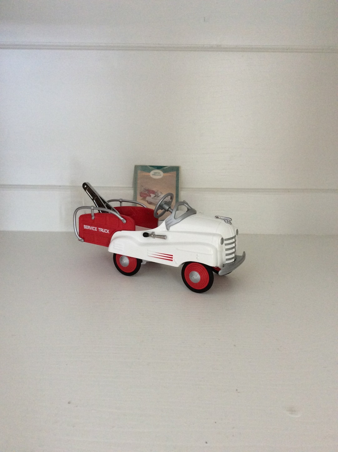 Voiture à Pédales Miniature 1941 Steelcraft Oldsmobile - Kiddie Car Classics Hallmark