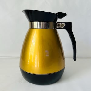 West Bend Thermo Serv 44 Ounce Coffee Carafe Made in USA Replacement Discontinued VintageFindsFound Black and Gold