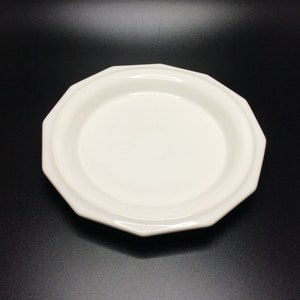 Pfaltzgraff Heritage White 6 7/8&quot; Salad Plate Made in USA VintageFindsFound Created by George Briard Replacement Discontinued Vintage