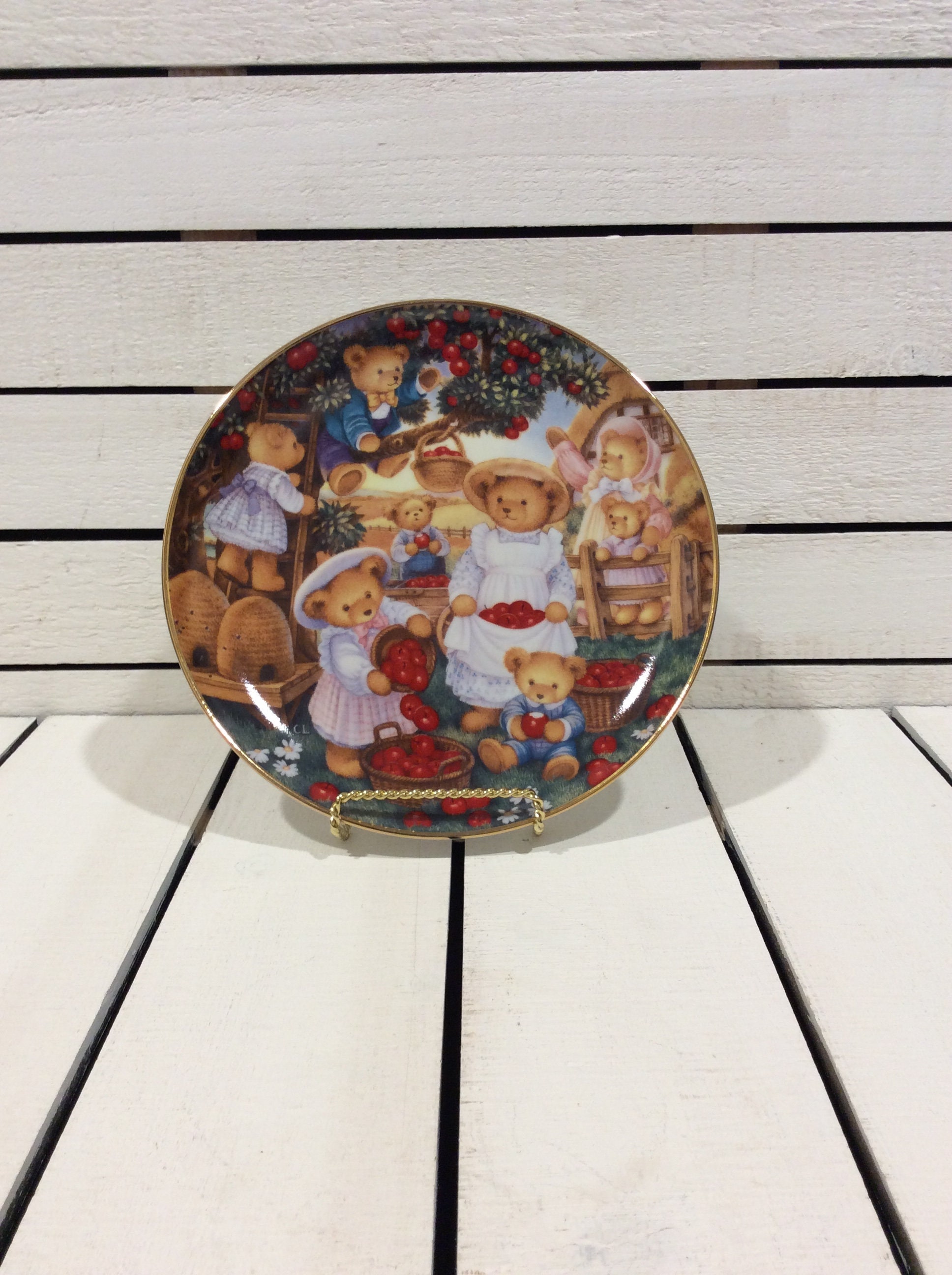 Franklin mint bear plates top
