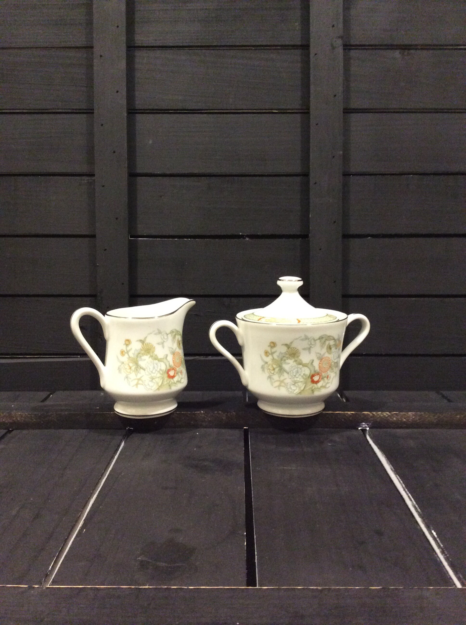 Mikasa Fine China Sophisticate Covered Sugar Bowl and Creamer www