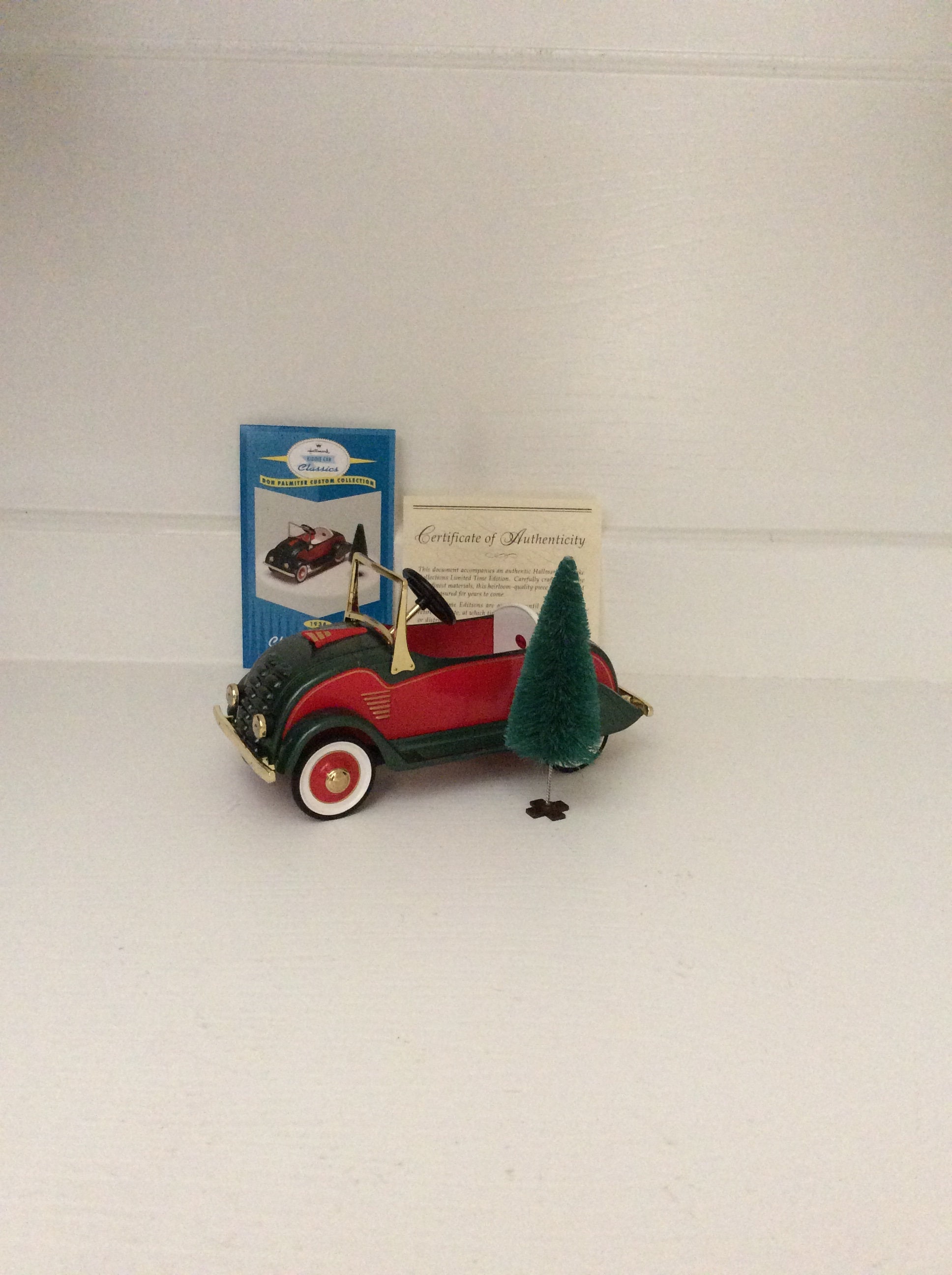 Kiddie Car Classics 1934 Christmas Classic Limited Time Edition  display picture 1