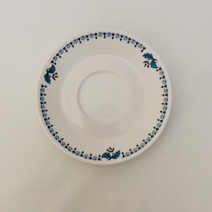 Spodek Noritake Progression w kolorze Blue Moon, wyprodukowany w Japonii. Zamiennik. VintageFindsFound. Niebieskie kwiaty, zielone liście, lata 70.
