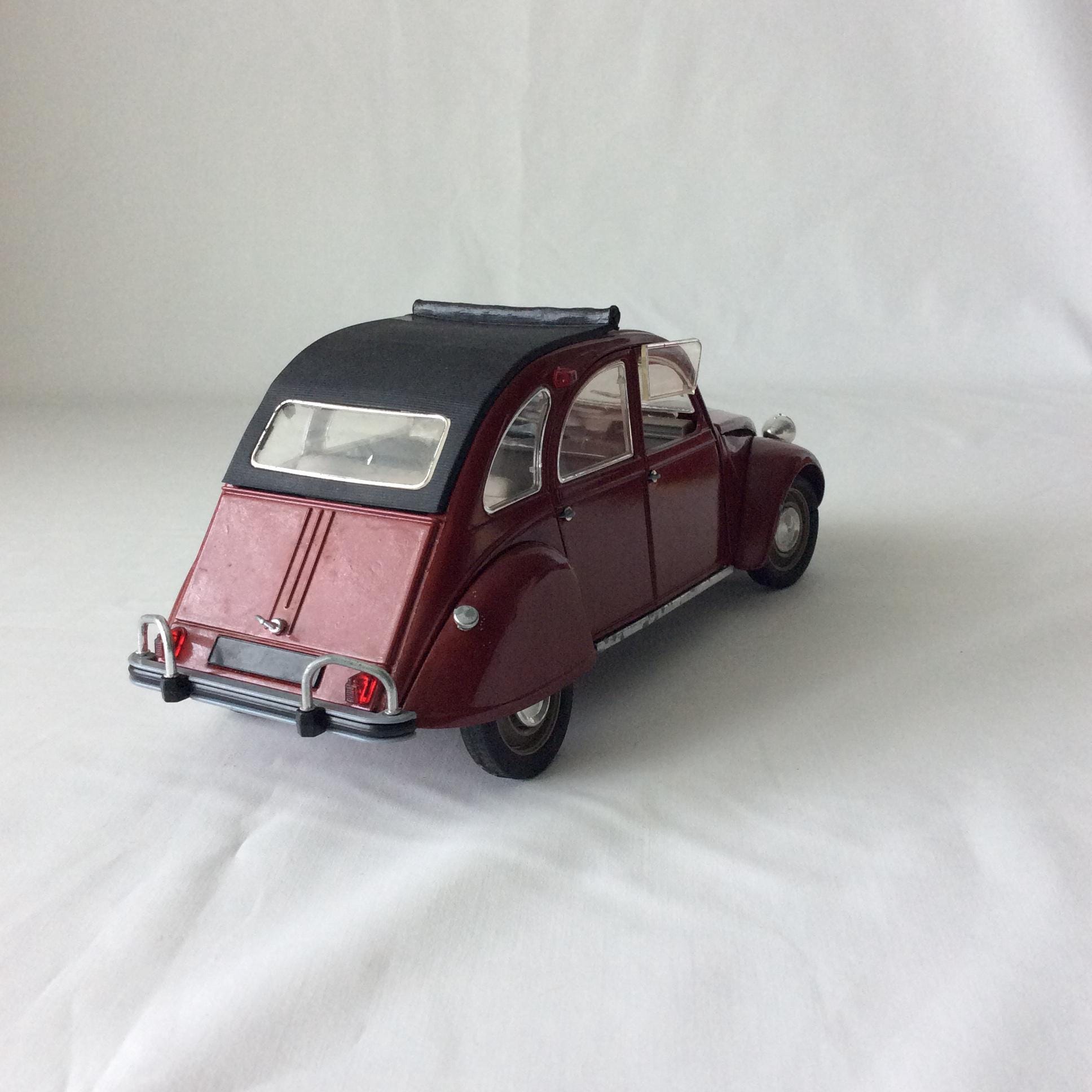 Solido 1/17 フランス製 シトロエン 2CV ミニカー Solido 1966 Citroen 2CV Diecast 1:17 Made in France