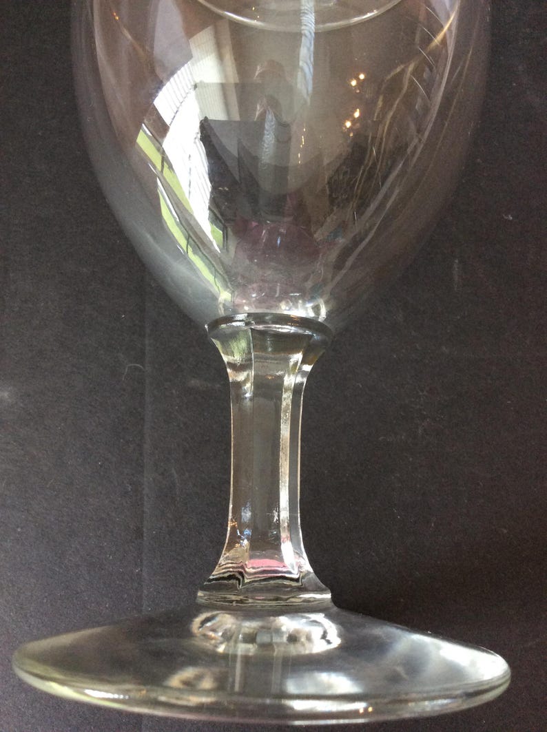 Set of 2 Vintage Heineken Lady Stemmed Beer Glasses VintageFindsFound bild 7