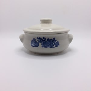 Pfaltzgraff Individual Lidded Casserole Dish in Yorktowne Made in USA Replacement Discontinued VintageFindsFound