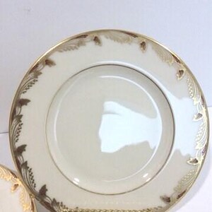 Lenox Essex Maroon Bread and Butter Plates Made in USA Replacement Retired VintageFindsFound Maroon and Gold Set of 4